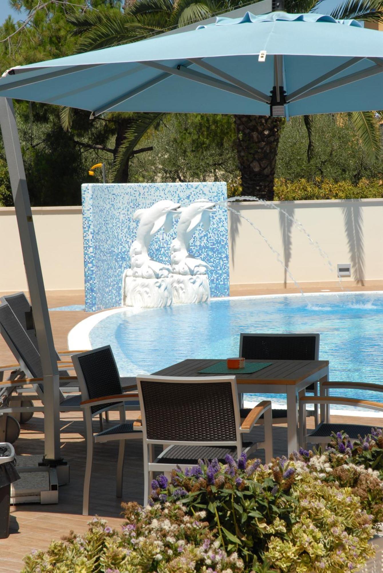 Residence Costa Smeralda Grottammare Exterior foto